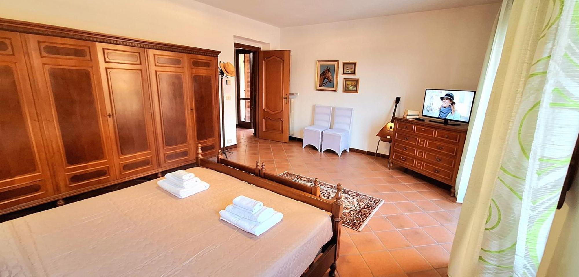Holiday home Ca D'roselsa E Paolin Neive